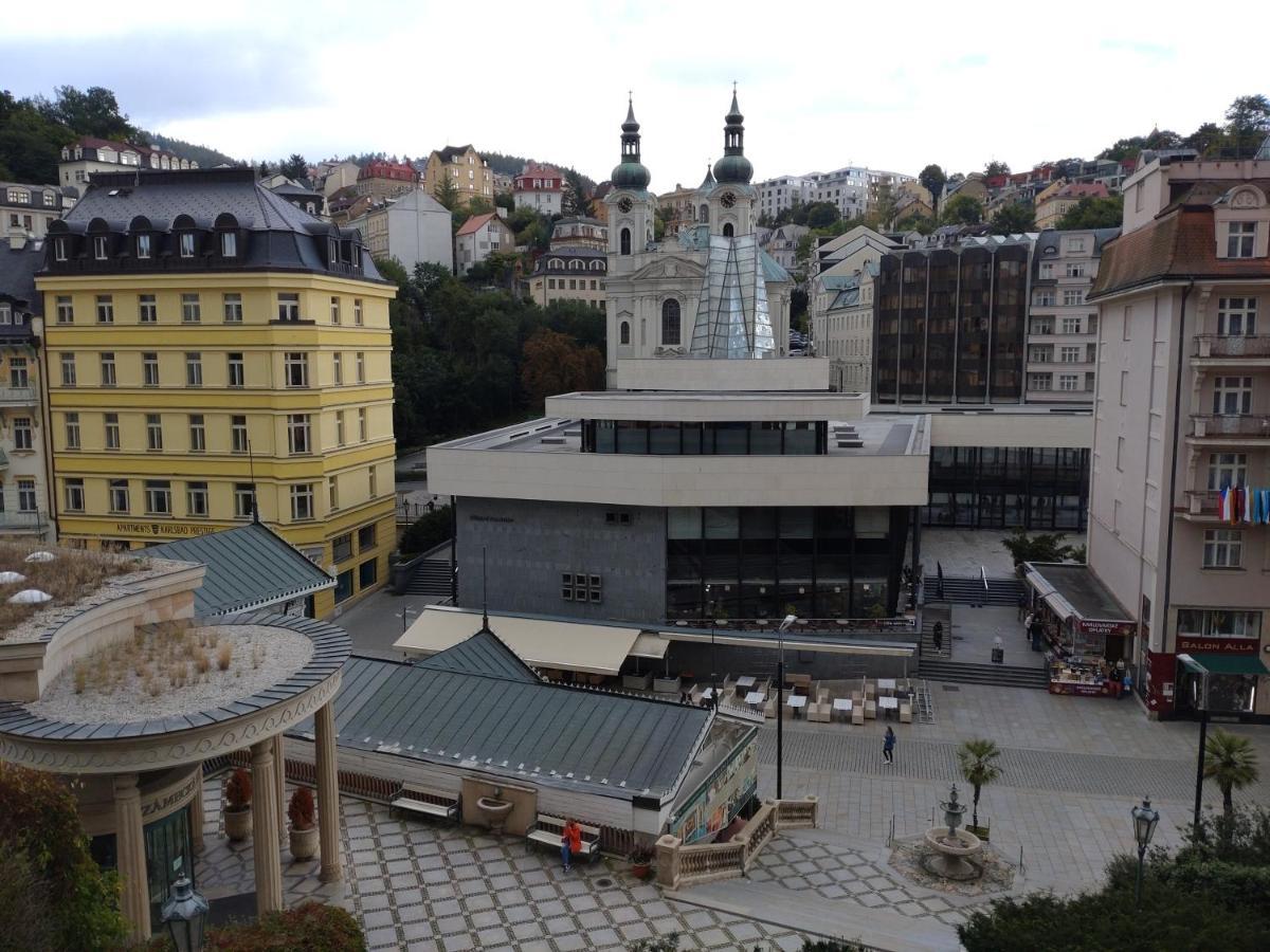 Отель Chebsky Dvur - Egerlander Hof Карловы Вары Экстерьер фото